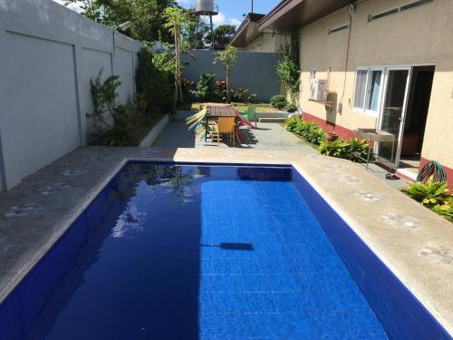 Tagaytay Luxery Pool Villa 8