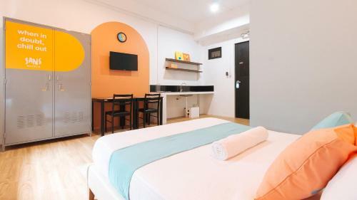 Sans Hotel Laperal Manila - Vaccinated Staff