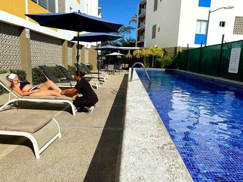 Apartamento Nuevo Con Alberca En Primer Piso
