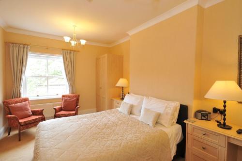 Hostal Marton Grange Country House