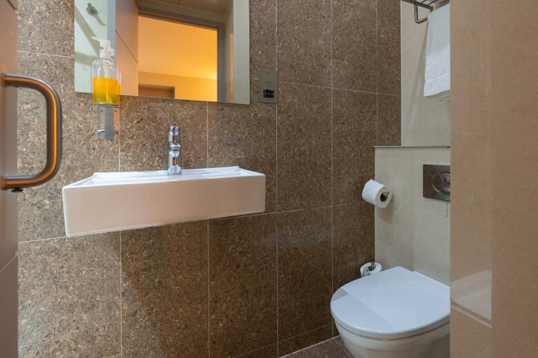 Hotel Simply Rooms & Suites
