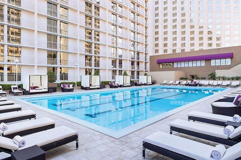 Harrah's Las Vegas Casino & Hotel