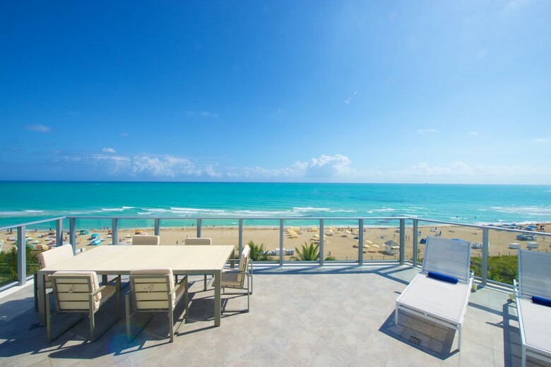 Hotel Courtyard By Marriott Miami Beach Oceanfront