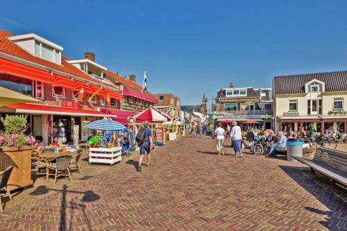 Hotelhuisje Warmenhuizen #d