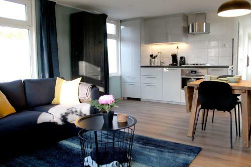 Houseboat Linquenda