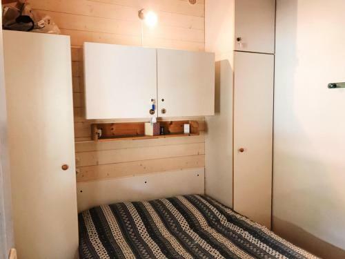Chalet � Gassin Au Calme Sous Les Pins