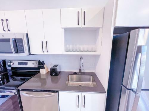 Bright 1bd/1ba Downtown Omaha Apartments