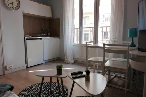 Apartamento Nice Renovated Studio Tram C And A #j7