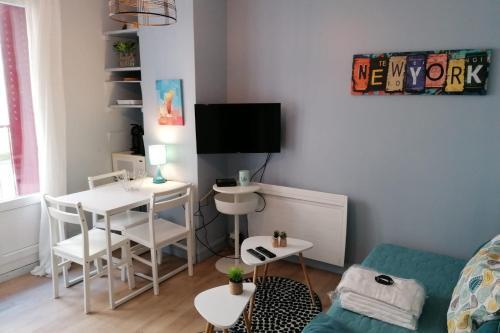 Apartamento Nice Renovated Studio Tram C And A #j7
