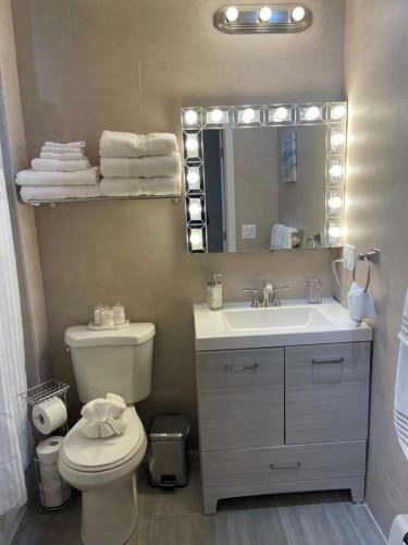 Luxury Apartment 2 Bedrooms And 1 Bathroom