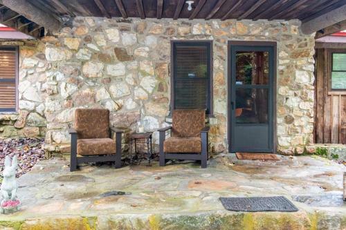 Apple Valley Cabin