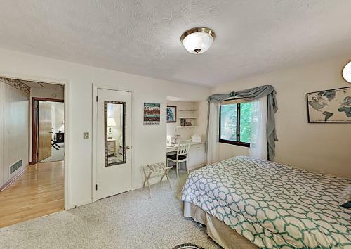 Lakewood Oasis