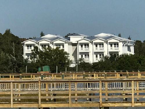 River Hotel Of Southport