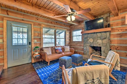 Pet-friendly Whittier Cabin With Covered Porch!