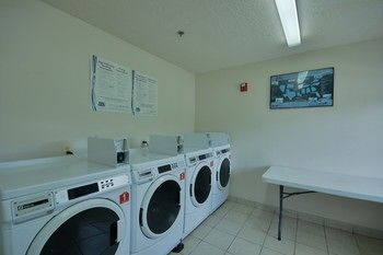Motel Sun Suites Of Houston-intercontinental