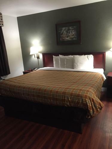 Lodge Americas Best Value Inn-norman