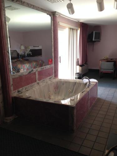 David Crockett Motel