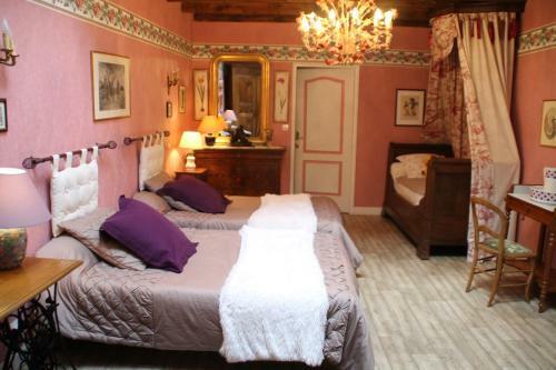 Hostal Chambres D'hotes : La Cour D'etrepy