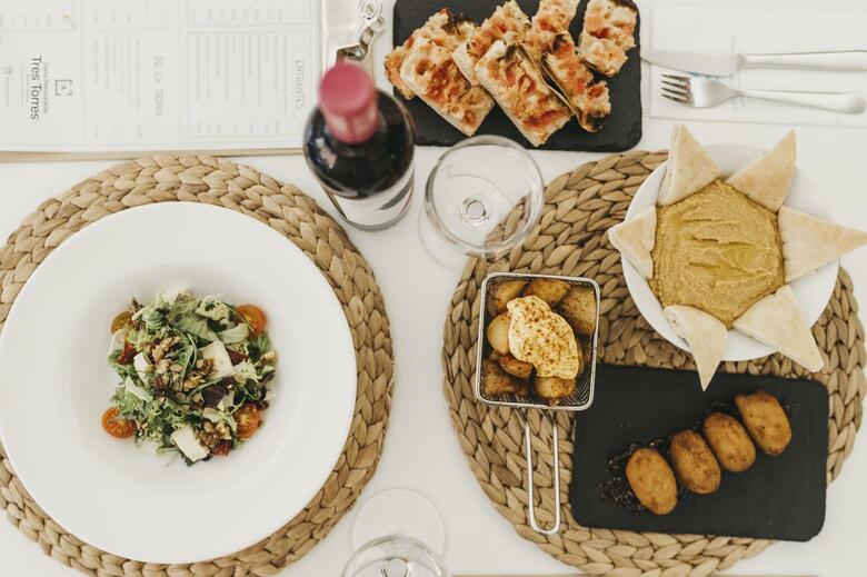 Hotel Tres Torres Atiram