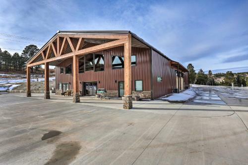 Whiskey Barrel Ranch With Grill And Fire Pit!