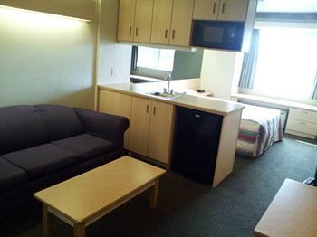 Motel 6 Bernalillo