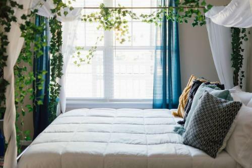 The Bohemian Escape Near Etsu- King Bed!