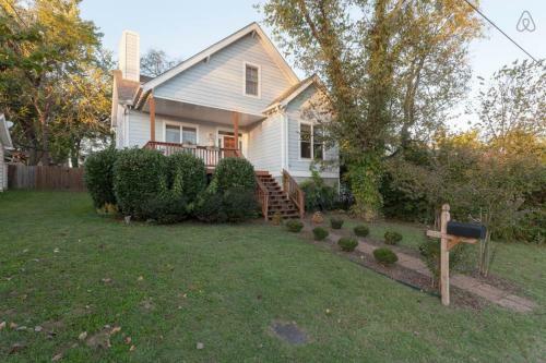Charming 4bd Bohemian East Nashville Home