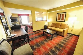 Holiday Inn Express Hotel & Suites Bowling Green
