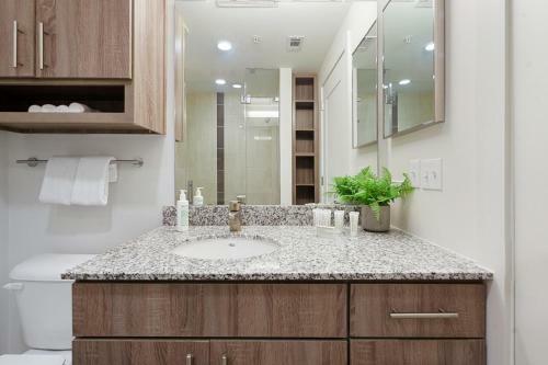 Apartamento Lodgeur At Mid Main Lofts