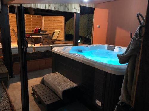 Hostal La Chambre Des Onglous