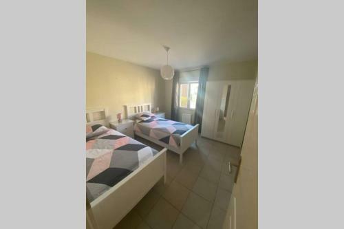 Countryside G�te + Pool With Stunning Views