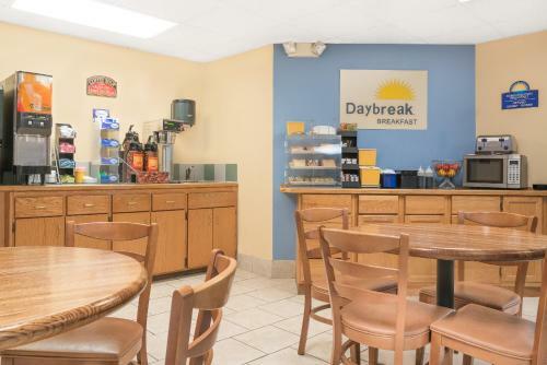 Motel Days Inn Alexandria