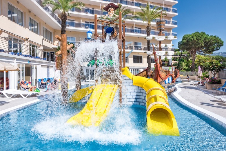 Hotel Oasis Park Splash