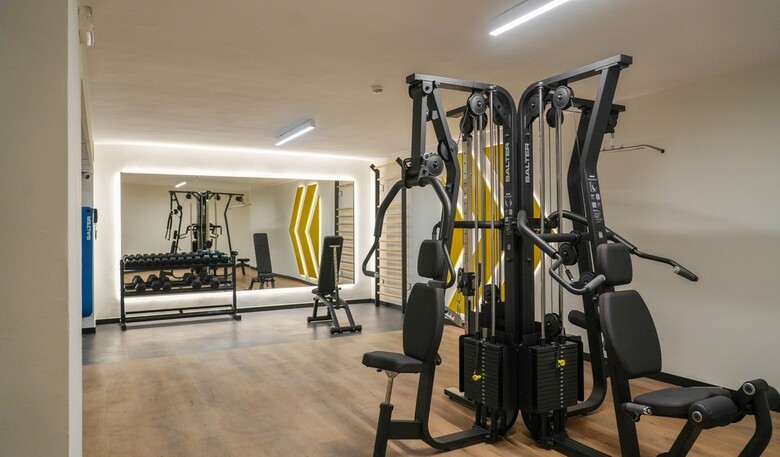 Hotel H Top Jadhe