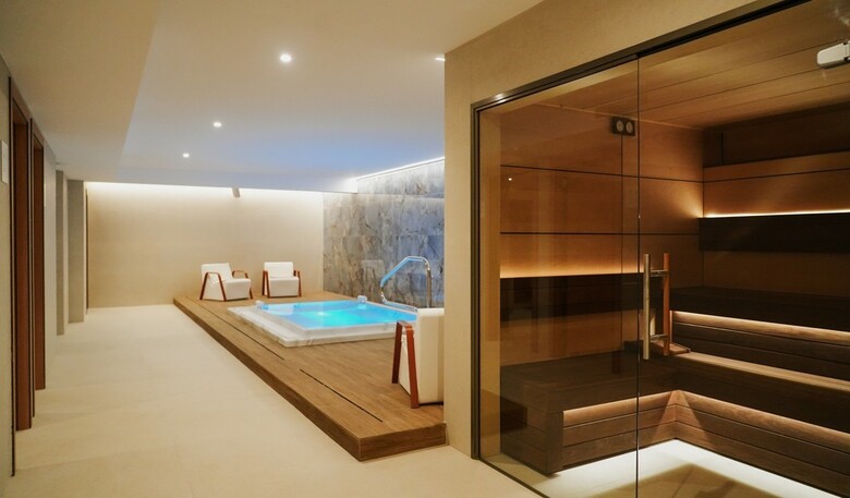 Hotel H Top Jadhe