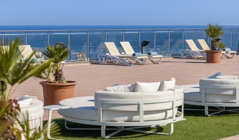 Hotel h Top Jadhe