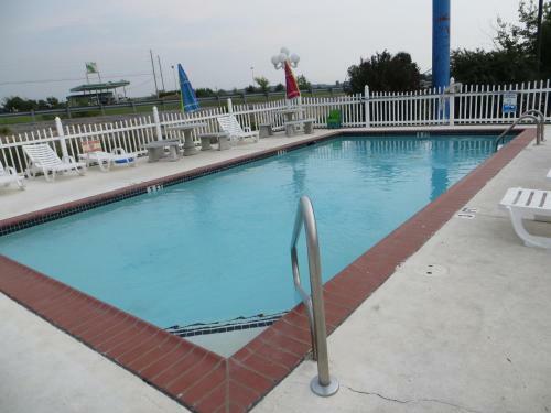 Hotel Patti's Inn And Suites