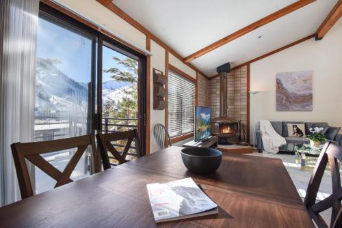 Valley View Bliss
