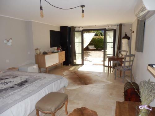 Hostal La Secr�te Chambre de La Tour