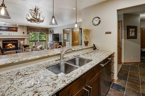 Apartamento Townsend Place B-106 Condo