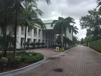 Hotel Provident Doral At The Blue