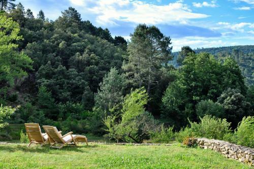 Hostal Les Jardins de Falgui�re
