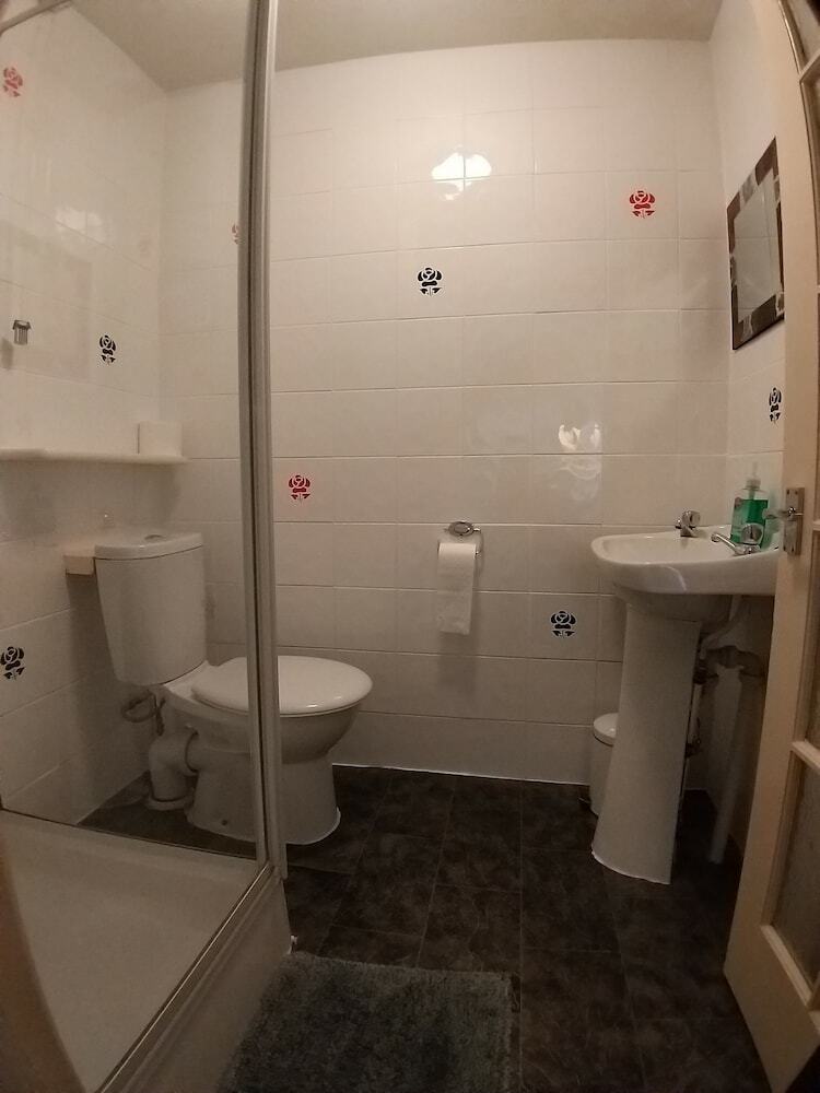 Hostal The Beach House