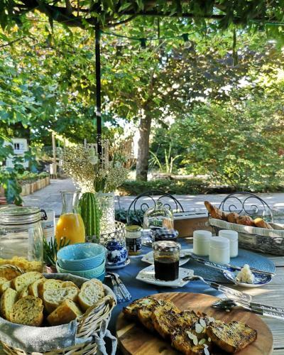 Bed & Breakfast Aux Champ�s
