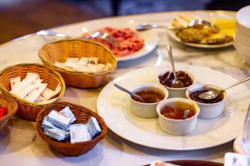 Hotel Logis La Chaumi�re Saint-maurice