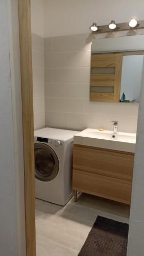 Apartamento Studio Neuf Climatis� Avec Terrasse (N.4)