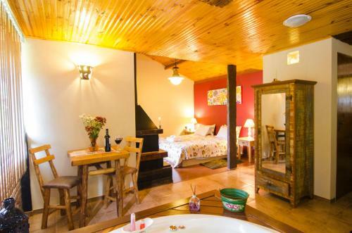 Hostal Pousada Mori�