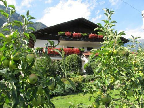 Bed & Breakfast Garni Weghueb