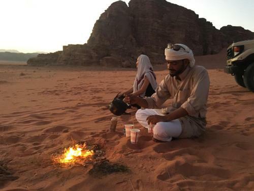 Wadi Rum Desert Eid Camp & Cave & Tours