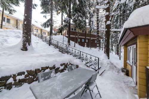 Hotel House Of The Hunter